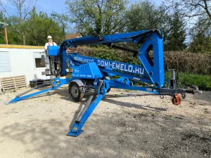 Kosaras emelő szemből